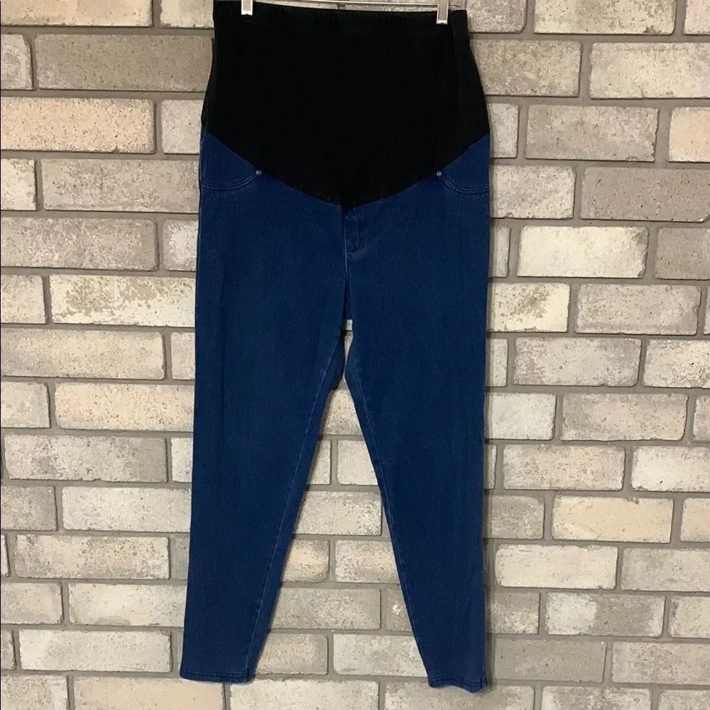 Women's Black and Blue High-Waisted Jeans